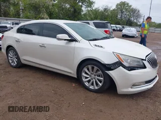 2014 Buick LaCrosse Leather with VIN 1G4GB5G32EF100686, listed as a IAAI auction lot 41916918 with 153,707 mi miles. Bid and sale history available at carsss.com. Image 1.