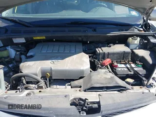 2010 Toyota Sienna XLE with VIN 5TDYK4CC3AS316002, listed as a IAAI auction lot 42138246 with 123,203 mi miles. Bid and sale history available at carsss.com. Image 10.