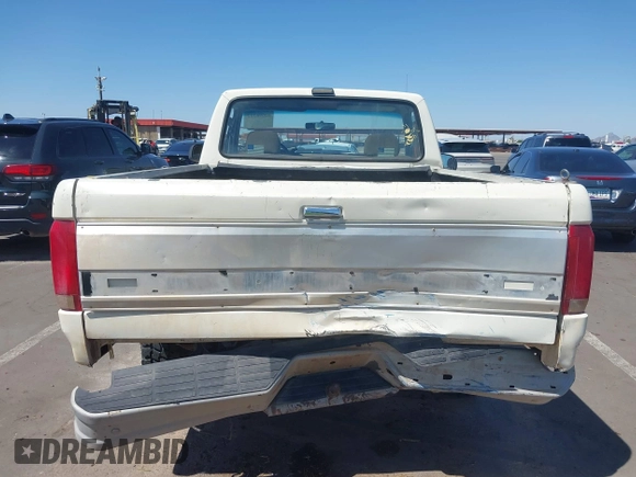 1992 Ford F-150 with VIN 1FTEF14H0NLA47691, listed as a IAAI auction lot 42096312 with 1 mi miles. Bid and sale history available at carsss.com. Image 17.