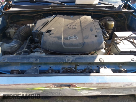 2008 Toyota Tacoma PreRunner with VIN 5TETU62N88Z592529, listed as a IAAI auction lot 41628653 with 225,946 mi miles. Bid and sale history available at carsss.com. Image 10.