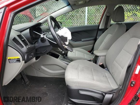 2016 Kia Forte EX z VIN KNAFX4A87G5612031, wystawiony jako Copart lot #62722214 z przebiegiem 124 837 mil mil oraz Nie do naprawy • Non repairable. Historia ofert i sprzedaży dostępna na DreamBid. Obrazek 7.