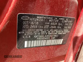 2019 Genesis G70 Advanced z VIN KMTG44LAXKU027461, wystawiony jako Copart lot #48958295 z przebiegiem 45 702 mil mil oraz Szkoda całkowita • Salvage title. Historia ofert i sprzedaży dostępna na DreamBid. Obrazek 12.