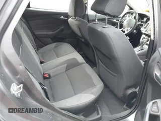 2012 Ford Focus SE z VIN 1FAHP3K25CL434955, wystawiony jako IAAI lot #41698082 z przebiegiem Nie podano mil oraz . Historia ofert i sprzedaży dostępna na DreamBid. Obrazek 8.