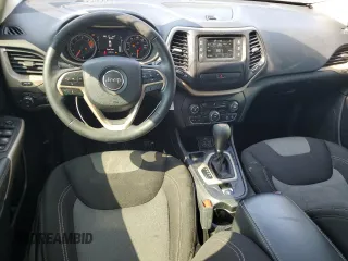 2018 Jeep Cherokee Latitude with VIN 1C4PJLCB8JD553225, listed as a Copart auction lot 45554685 with 81,331 mi miles and Salvage Title. Bid and sale history available at carsss.com. Image 8.