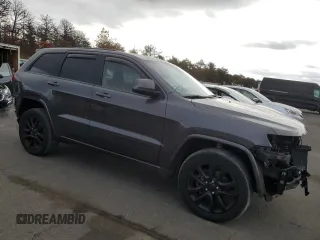 2020 Jeep Grand Cherokee Laredo E with VIN 1C4RJFAG3LC104570, listed as a Copart auction lot 76829984 with 73,348 mi miles and Non Repairable. Bid and sale history available at carsss.com. Image 4.