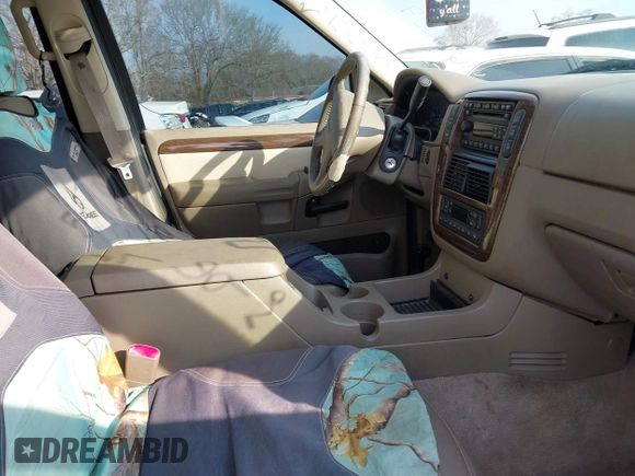 2004 Ford Explorer Eddie Bauer with VIN 1FMDU74K34UA73769, listed as a IAAI auction lot 41695657 with 230,525 mi miles and . Bid and sale history available at DreamBid. Image 5.