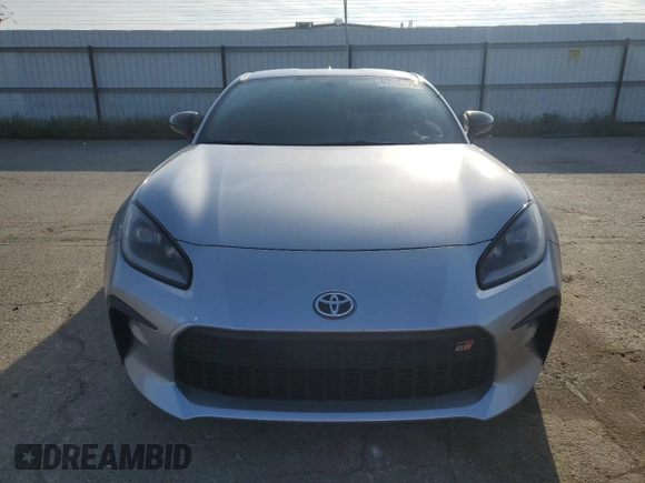 2022 Toyota GR86 with VIN JF1ZNBC1XN8755387, listed as a Copart auction lot 49918475 with 30,829 mi miles and Salvage Title. Bid and sale history available at carsss.com. Image 5.