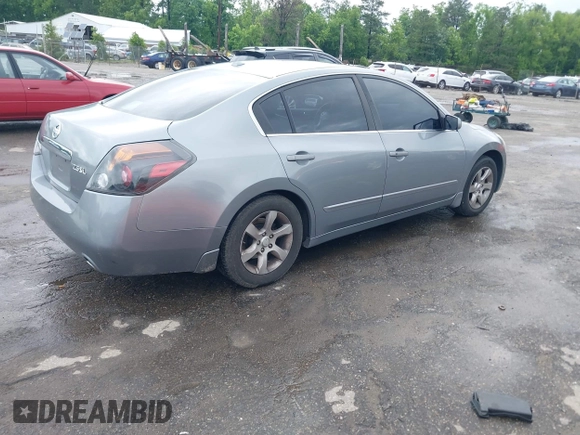 2009 Nissan Altima 2.5 z VIN 1N4AL21E09N492438, wystawiony jako IAAI lot #42267476 z przebiegiem 142 530 mil mil oraz . Historia ofert i sprzedaży dostępna na DreamBid. Obrazek 4.