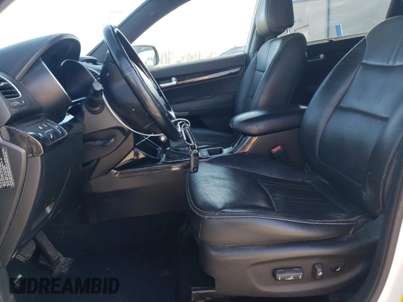 2014 Kia Sorento SX with VIN 5XYKWDA75EG487675, listed as a Copart auction lot 49049185 with 184,150 mi miles and Salvage Title. Bid and sale history available at carsss.com. Image 7.