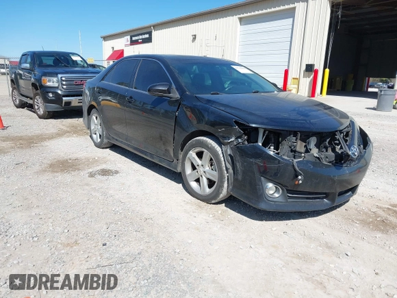 2012 Toyota Camry L with VIN 4T1BF1FK8CU044889, listed as a IAAI auction lot 41742090 with 178,837 mi miles. Bid and sale history available at carsss.com. Image 1.