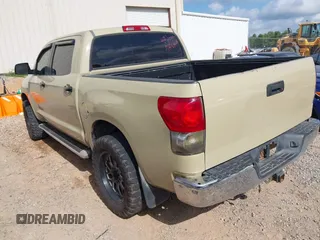 2008 Toyota Tundra z VIN 5TBEV54178S482099, wystawiony jako IAAI lot #42411224 z przebiegiem 252 317 mil mil oraz . Historia ofert i sprzedaży dostępna na DreamBid. Obrazek 3.