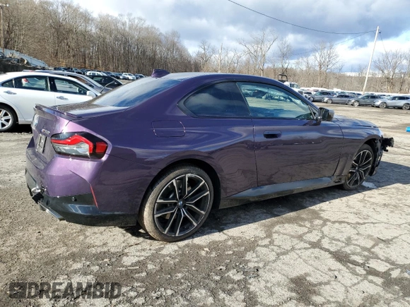 2022 BMW 2 Series M240i xDrive z VIN 3MW53CM09N8C49139, wystawiony jako Copart lot #87320934 z przebiegiem 26 753 mil mil oraz Szkoda całkowita • Salvage title. Historia ofert i sprzedaży dostępna na DreamBid. Obrazek 3.