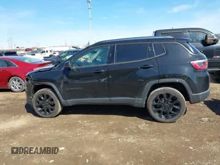 2018 Jeep Compass Limited with VIN 3C4NJDCB7JT361639, listed as a IAAI auction lot 41850166 with 80,208 mi miles. Bid and sale history available at carsss.com. Image 14.