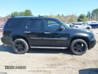2007 GMC Yukon Denali z VIN 1GKFK63827J265939, wystawiony jako IAAI lot #42120148 z przebiegiem 203 459 mil mil oraz . Historia ofert i sprzedaży dostępna na DreamBid. Obrazek 13.