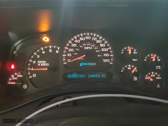 2004 Chevrolet Silverado 2500 Crew Cab LT with VIN 1GCGK23U24F114409, listed as a Copart auction lot 85416584 with 134,978 mi miles and Salvage Title. Bid and sale history available at carsss.com. Image 9.