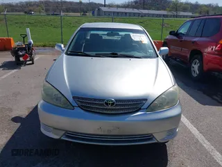 2004 Toyota Camry LE with VIN 4T1BE32KX4U903650, listed as a IAAI auction lot 41966050 with 193,795 mi miles and . Bid and sale history available at DreamBid. Image 13.