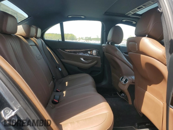 2018 Mercedes-Benz E 300 with VIN WDDZF4JB7JA336307, listed as a Copart auction lot 50811295 with 59,105 mi miles and Salvage title. Bid and sale history available at DreamBid. Image 10.