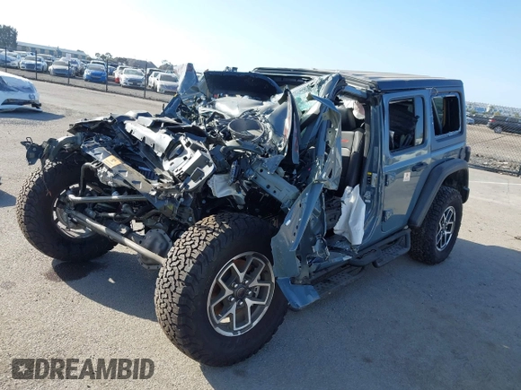 2024 Jeep Wrangler Rubicon with VIN 1C4PJXFG1RW335531, listed as a IAAI auction lot 40800569 with Not Provided miles. Bid and sale history available at carsss.com. Image 2.