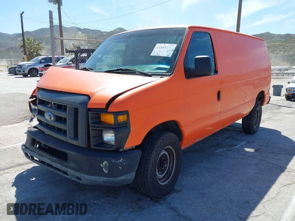 2008 Ford Econoline Cargo Commercial z VIN 1FTNE14W58DA56967, wystawiony jako IAAI lot #41841891 z przebiegiem 205 561 mil mil oraz . Historia ofert i sprzedaży dostępna na DreamBid. Obrazek 2.