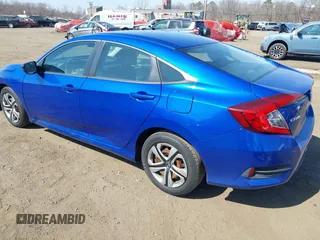 2017 Honda Civic LX z VIN 19XFC2F54HE203525, wystawiony jako IAAI lot #41796081 z przebiegiem 82 910 mil mil oraz . Historia ofert i sprzedaży dostępna na DreamBid. Obrazek 3.