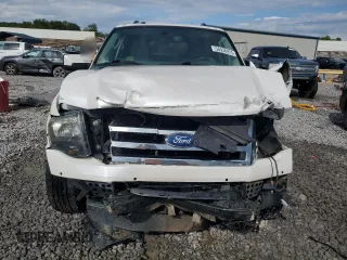 2013 Ford Expedition Limited z VIN 1FMJU1K54DEF55738, wystawiony jako Copart lot #56930915 z przebiegiem 147 658 mil mil oraz Szkoda całkowita • Salvage title. Historia ofert i sprzedaży dostępna na DreamBid. Obrazek 5.