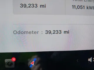2024 Tesla Model Y Long Range z VIN 7SAYGDEE2RA219213, wystawiony jako IAAI lot #41856259 z przebiegiem 39 233 mil mil oraz . Historia ofert i sprzedaży dostępna na DreamBid. Obrazek 15.