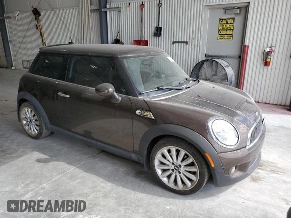 2010 MINI Hardtop S with VIN WMWMF7C51ATX45076, listed as a Copart auction lot 57240395 with 81,901 mi miles and Clean title. Bid and sale history available at DreamBid. Image 4.