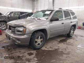 2006 Chevrolet TrailBlazer LS with VIN 1GNDT13S562139458, listed as a IAAI auction lot 41545068 with 208,914 mi miles and . Bid and sale history available at DreamBid. Image 2.