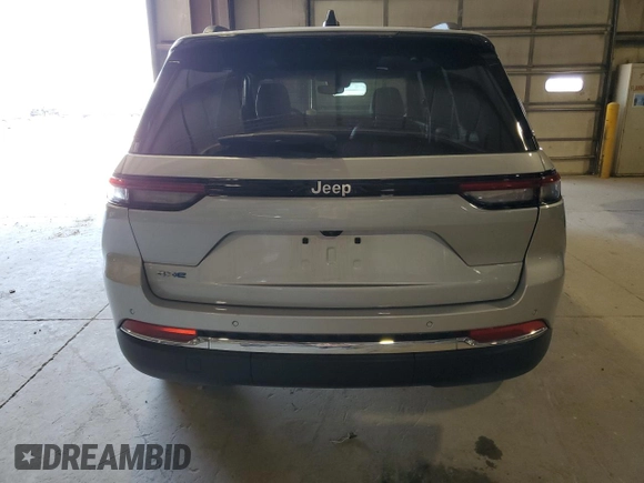 2024 Jeep Grand Cherokee with VIN 1C4RJYB65RC133675, listed as a Copart auction lot 60550065 with 51,137 mi miles and Clean title. Bid and sale history available at DreamBid. Image 6.