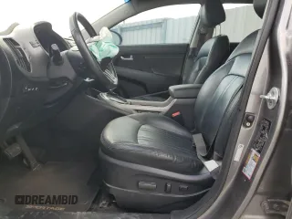 2016 Kia Sportage EX z VIN KNDPC3ACXG7874437, wystawiony jako Copart lot #55823835 z przebiegiem Nie podano mil oraz Czysty tytuł • Clean title. Historia ofert i sprzedaży dostępna na DreamBid. Obrazek 7.