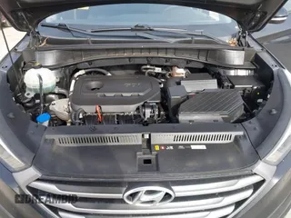 2018 Hyundai Tucson Sport with VIN KM8J33AL7JU772152, listed as a IAAI auction lot 41285203 with 87,188 mi miles. Bid and sale history available at carsss.com. Image 10.