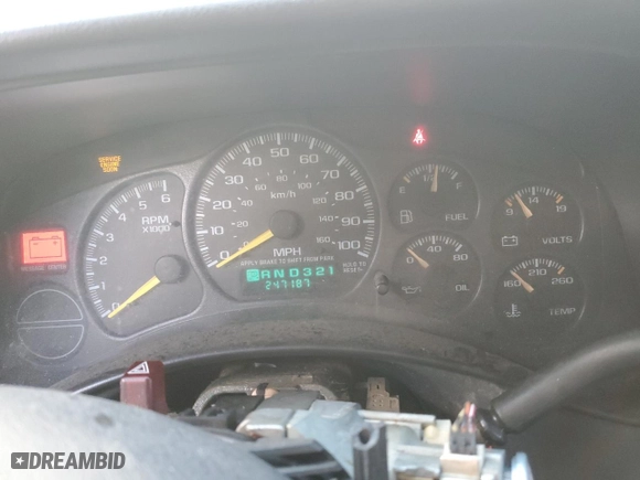 2000 Chevrolet Silverado 1500 LT with VIN 1GCEK19T0YE215802, listed as a Copart auction lot 45999925 with 247,187 mi miles and Salvage Title. Bid and sale history available at carsss.com. Image 9.
