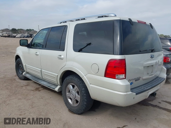 2006 Ford Expedition Limited with VIN 1FMFU19506LA80969, listed as a IAAI auction lot 41550590 with 191,862 mi miles. Bid and sale history available at carsss.com. Image 3.