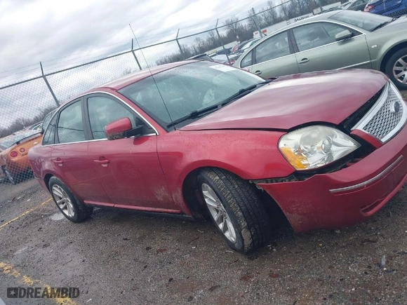 2007 Ford Five Hundred SEL with VIN 1FAHP24147G124633, listed as a IAAI auction lot 41467807 with 128,281 mi miles. Bid and sale history available at carsss.com. Image 13.
