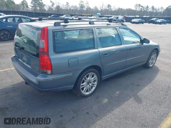 2002 Volvo V70 with VIN YV1SW58D421197371, listed as a IAAI auction lot 41678540 with 219,756 mi miles and . Bid and sale history available at DreamBid. Image 4.