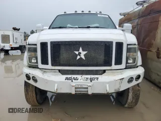 2008 Ford F-450 XL with VIN 1FTXW43R78EA89840, listed as a Copart auction lot 63875354 with 192,245 mi miles and Salvage Title. Bid and sale history available at carsss.com. Image 5.