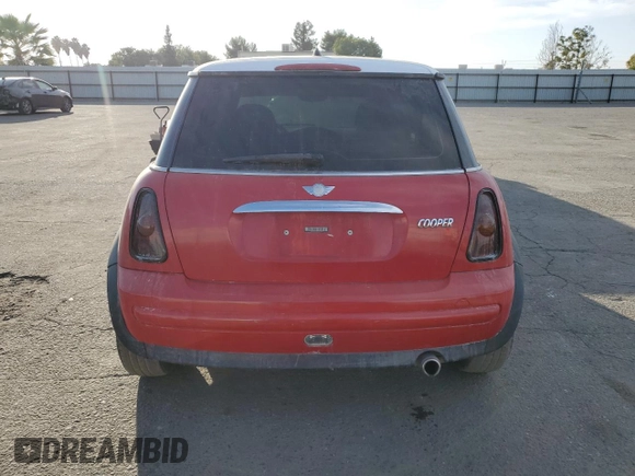 2002 MINI Hardtop with VIN WMWRC33432TE12395, listed as a Copart auction lot 76629414 with 181,921 mi miles and Clean Title. Bid and sale history available at DreamBid. Image 6.