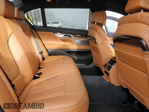 2022 BMW 7 Series 750i xDrive with VIN WBA7U2C07NCH32786, listed as a Copart auction lot 43028005 with 41,686 mi miles and Salvage title. Bid and sale history available at DreamBid. Image 10.