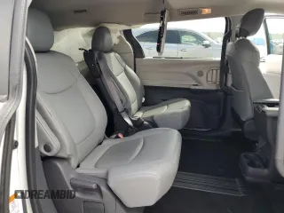 2021 Toyota Sienna XLE with VIN 5TDYRKEC0MS061455, listed as a Copart auction lot 47633565 with 64,782 mi miles and Salvage Title. Bid and sale history available at carsss.com. Image 11.