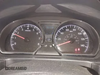 2019 Nissan Versa SV z VIN 3N1CN7APXKL808206, wystawiony jako IAAI lot #41828460 z przebiegiem 95 918 mil mil oraz . Historia ofert i sprzedaży dostępna na DreamBid. Obrazek 7.
