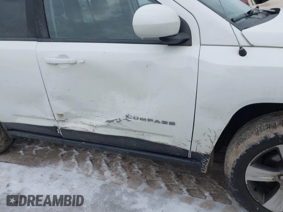 2016 Jeep Compass Latitude with VIN 1C4NJCEA6GD760796, listed as a IAAI auction lot 41559015 with 152,109 mi miles and . Bid and sale history available at DreamBid. Image 6.