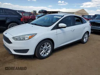 2015 Ford Focus SE z VIN 1FADP3F26FL306172, wystawiony jako Copart lot #64278195 z przebiegiem 40 833 mil mil oraz Czysty tytuł • Clean title. Historia ofert i sprzedaży dostępna na DreamBid. Obrazek 1.
