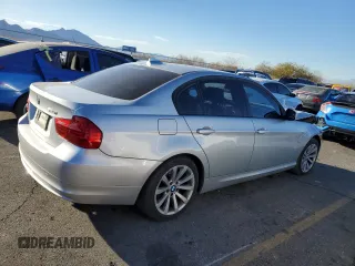 2009 BMW 3 Series 328i with VIN WBAPH73589E128233, listed as a Copart auction lot 88367785 with 63,142 mi miles and Salvage title. Bid and sale history available at DreamBid. Image 3.