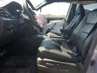 2022 Honda Passport TrailSport z VIN 5FNYF8H6XNB029250, wystawiony jako Copart lot #54592735 z przebiegiem 39 552 mil mil oraz Szkoda całkowita • Salvage title. Historia ofert i sprzedaży dostępna na DreamBid. Obrazek 7.