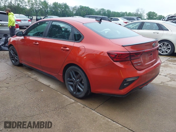 2020 Kia Forte GT-Line z VIN 3KPF34AD3LE260009, wystawiony jako IAAI lot #42308512 z przebiegiem 90 916 mil mil oraz . Historia ofert i sprzedaży dostępna na DreamBid. Obrazek 3.