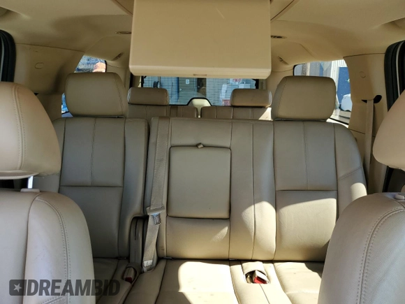 2012 Chevrolet Suburban LT с VIN 1GNSCJE03CR193184, выставлен на аукционе Copart как лот 49273465 с пробегом 152 876 миль миль и Списание • Salvage title. История ставок и продаж доступна на DreamBid. Изображение 10.