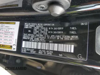 2023 Lexus GX 460 Luxury with VIN JTJGM7BX4P5375292, listed as a Copart auction lot 44916215 with 15,732 mi miles and Non repairable. Bid and sale history available at DreamBid. Image 15.