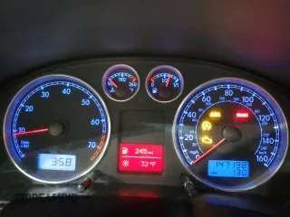 2003 Volkswagen Passat GLS z VIN WVWPD63B33P244885, wystawiony jako Copart lot #41471955 z przebiegiem 147 198 mil mil oraz Szkoda całkowita • Salvage title. Historia ofert i sprzedaży dostępna na DreamBid. Obrazek 9.