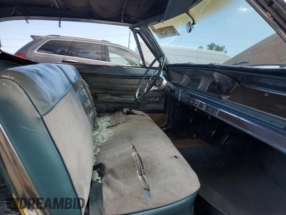 1966 Chevrolet Caprice z VIN 166476N106864, wystawiony jako Copart lot #63774254 z przebiegiem 78 641 mil mil oraz Czysty tytuł • Clean title. Historia ofert i sprzedaży dostępna na DreamBid. Obrazek 7.