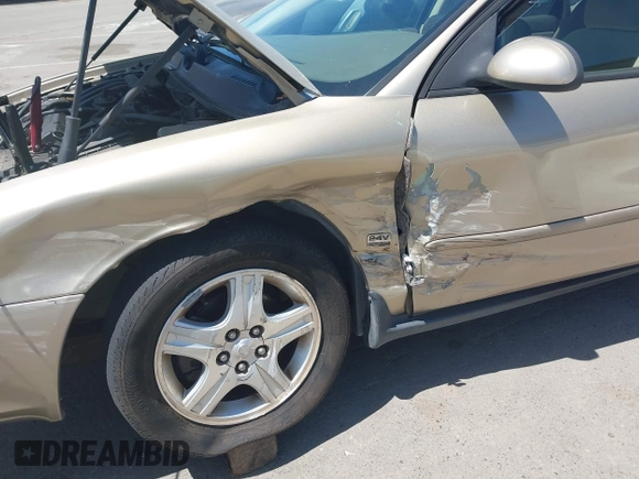 2000 Ford Taurus SEL with VIN 1FAFP56S3YA211717, listed as a IAAI auction lot 42249737 with 267,754 mi miles and . Bid and sale history available at DreamBid. Image 6.